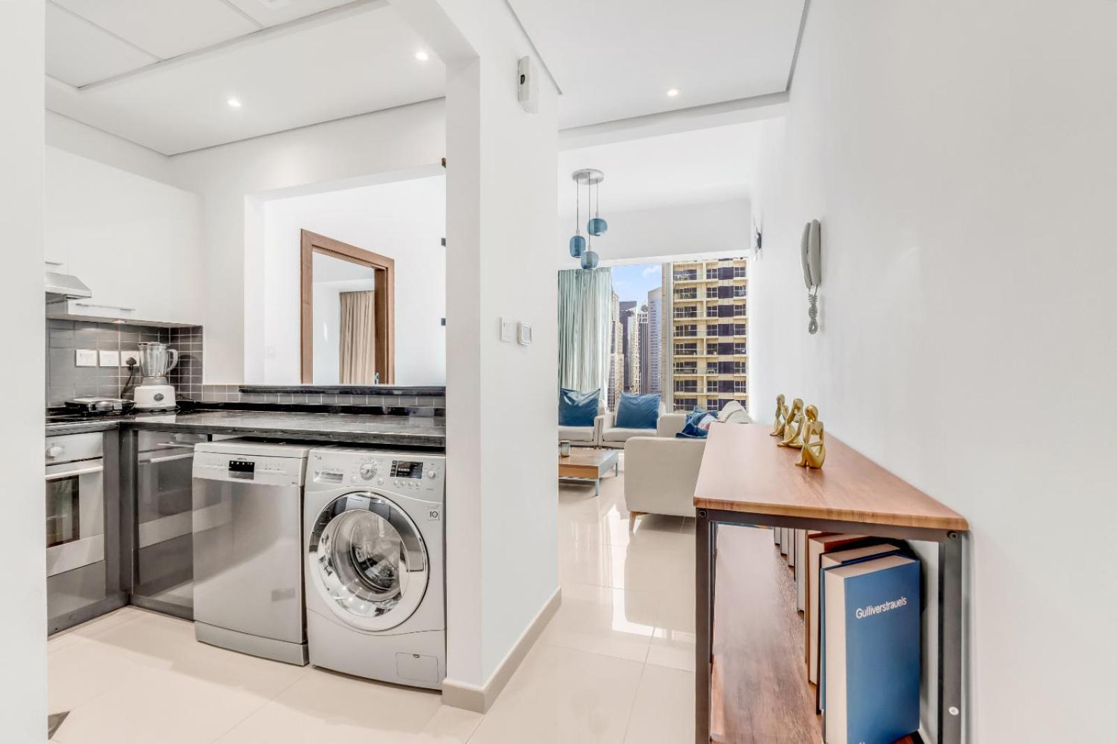 Marina Elegant 1 Bedroom On The Canal Apartment Dubai